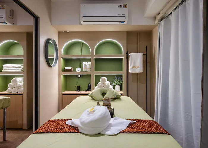 Lilybeth Pratunam Hotel 4*
