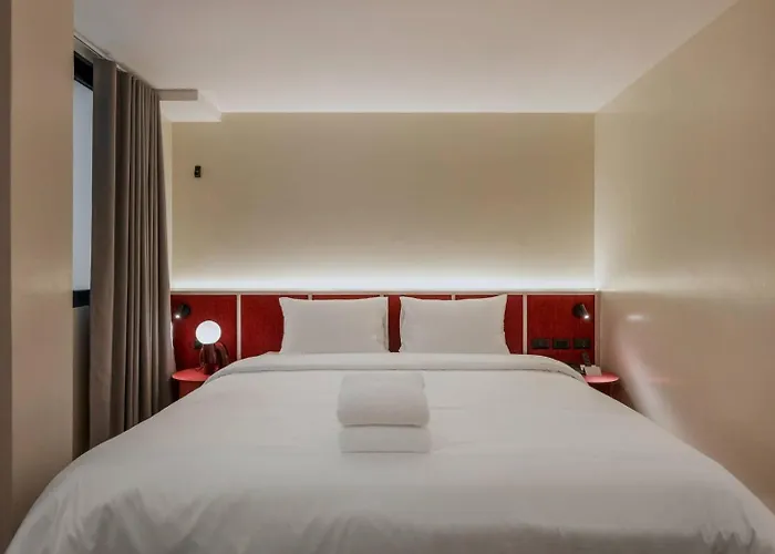 Lilybeth Pratunam Hotel 4*